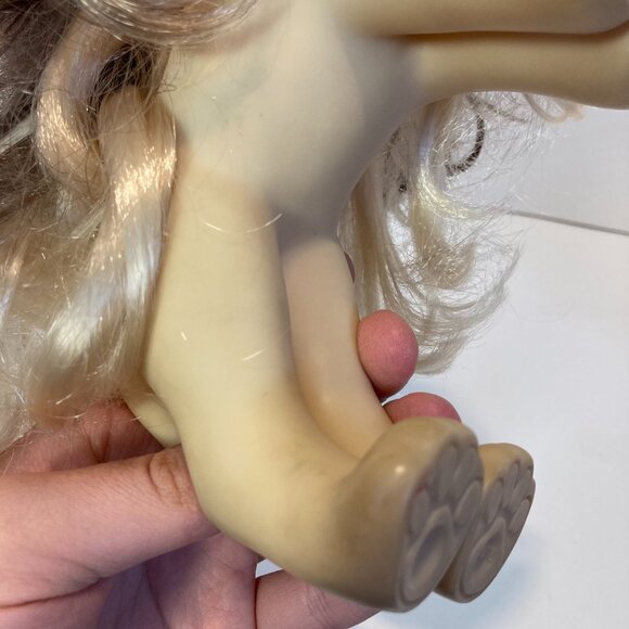 Vintage Sweetie Pups Hasbro 1989 Dog Figure Brown Face Cream Body Long Hair - Picture 9 of 9